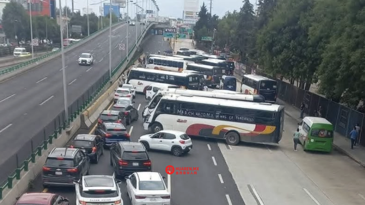 “不交钱就烧车”:司机因勒索封锁北部环城路