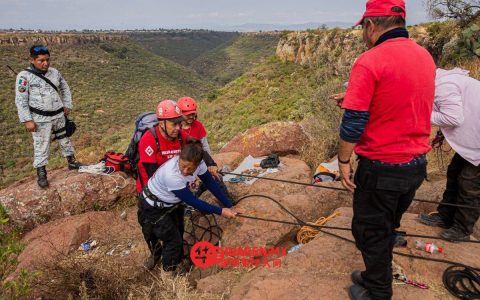 “墨西哥圣胡安德尔里奥（San Juan del Río）启动搜寻行动，追踪‘Colectivo Desaparecidos Querétaro’”