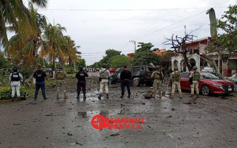 米却肯州科阿瓦亚纳（Michoacán, Coahuayana）皮卡车爆炸致6人遇难，含一名儿童