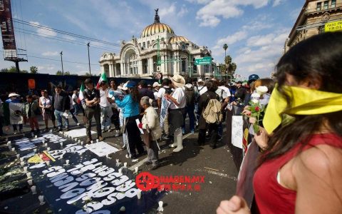 约300人参与“Z世代游行”；活动全程和平无冲突（未发生任何冲突或事件）