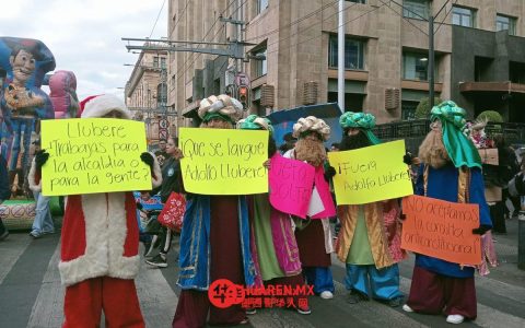 商人们呼吁在革命纪念碑游牧活动设展台（即要求设立商品与服务展示区域）