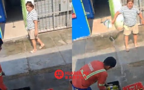 女子因快递员门前卸货泼水引热议 | 视频