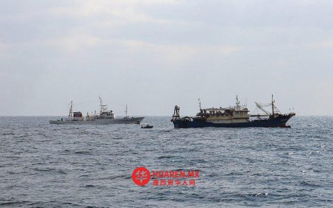 日本扣押中国渔船并逮捕船长