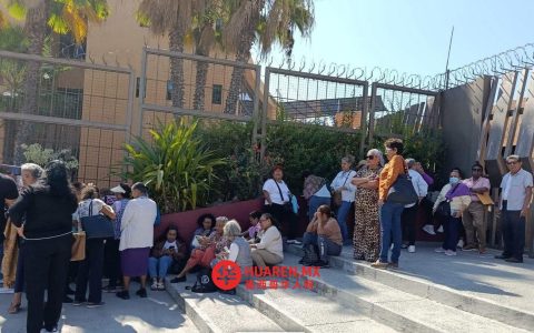 奇尔潘辛戈退休人员抗议养老金延迟发放与服务态度恶劣