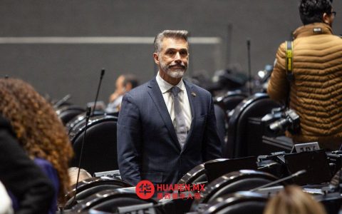 莫雷纳起诉迈耶，因后者为参加《名人之家》节目辞职