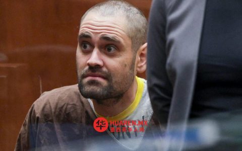 尼克·赖纳否认杀害父母指控