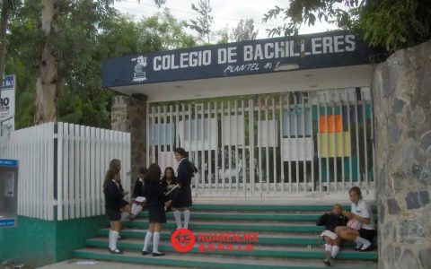 中学与工会达成协议：工资上调4%