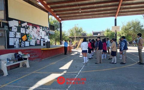 新拉雷多市多所小学被指强制收费并限制学生入学