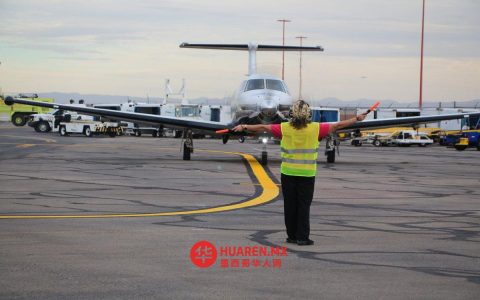 谢因鲍姆呼吁勿对德州埃尔帕索机场关闭作无端猜测