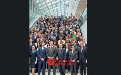参议院为尤内斯·马尔克斯（Yunes Márquez）出席巴黎经合组织（OECD）会议辩护