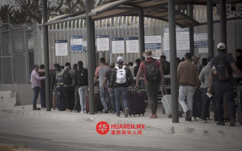 在美国，每12名工人中就有1名是墨西哥人