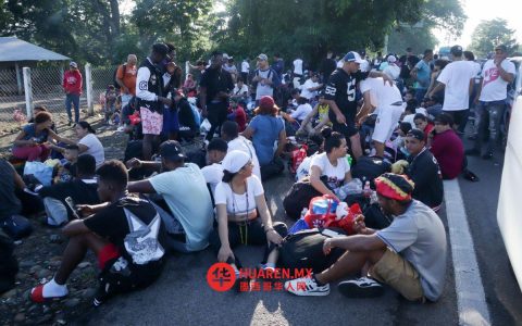 恰帕斯州塔帕丘拉滞留移民筹划新一轮迁徙
