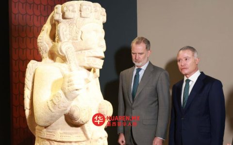 《西班牙国王论》探讨了征服时期所涉及的道德与伦理争议。