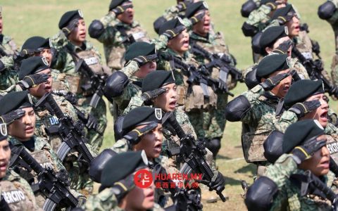 谢因鲍姆致敬“我国独立建国先驱”