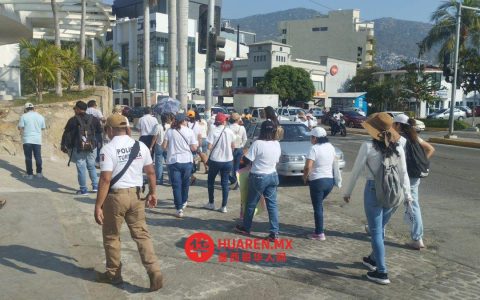 米格尔·阿莱曼海岸公路因运输工人家属遭杀害被迫封锁