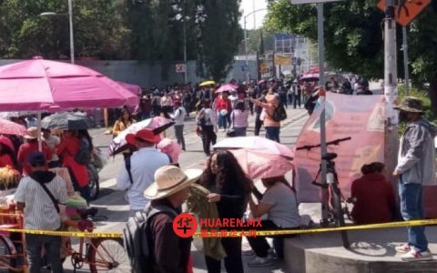 墨西哥城至托卢卡路段因社保人员罢工临时封闭，员工称物资短缺影响工作